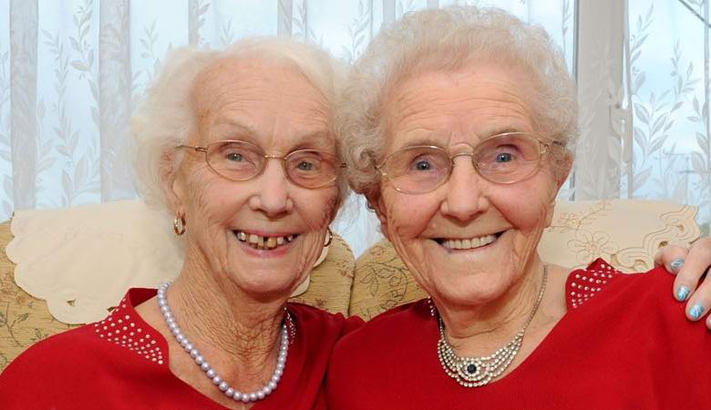 I gemelli di 102 anni hanno condiviso il segreto della longevità