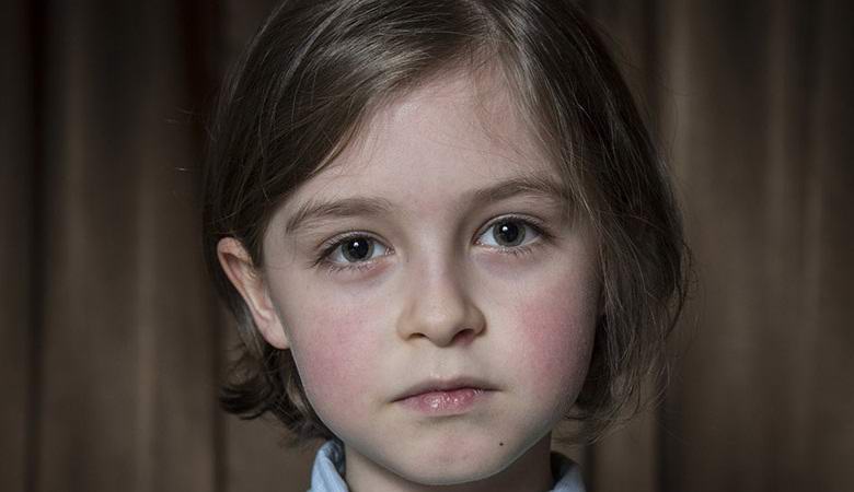 Un bambino prodigio belga di 8 anni si è diplomato al liceo e presto andrà al college