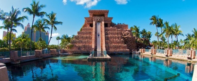 Parchi acquatici con fantastici scivoli d'acqua