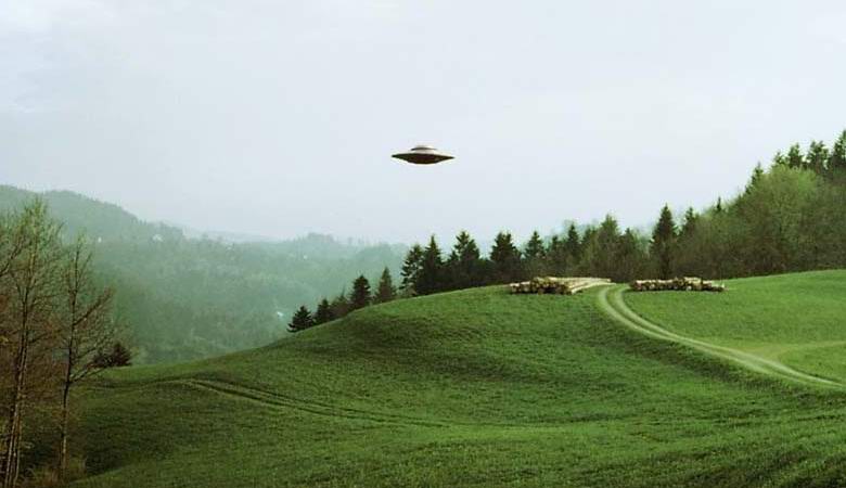 L'americano ha fotografato un UFO, dopo di che ha creduto negli alieni