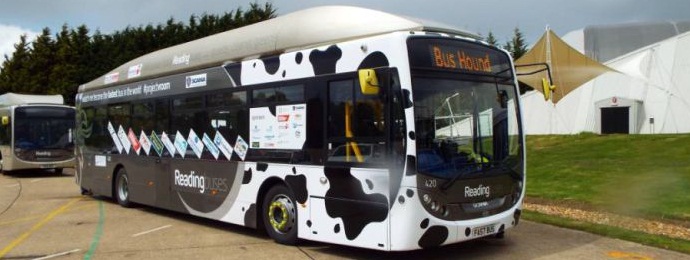 L'autobus sterco di vacca ha stabilito un record di velocità.