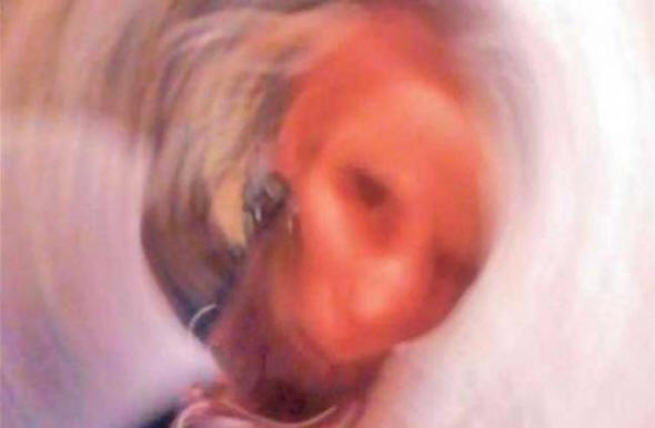 La nonna ha inviato a sua nipote un selfie dall'altro mondo