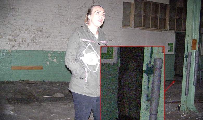 Il pallido fantasma ha preso gli specialisti della fotocamera