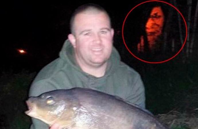 Gli inglesi hanno fotografato un fantasma durante la pesca notturna