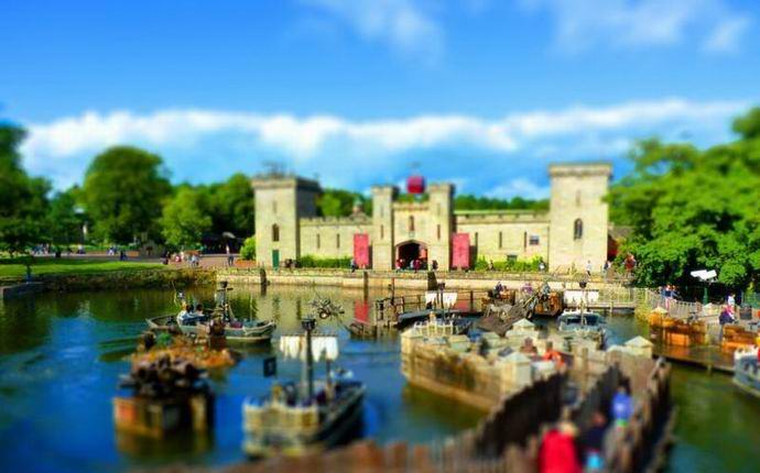 Gli inglesi hanno fotografato un fantasma che maledice un parco di divertimenti