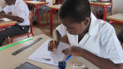 Quattro scuole in Zimbabwe chiuse a causa di attacchi di folletti contro i bambini