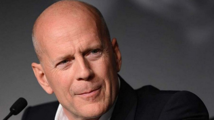 Aggiungi i capelli - e la persona diventa completamente diversa