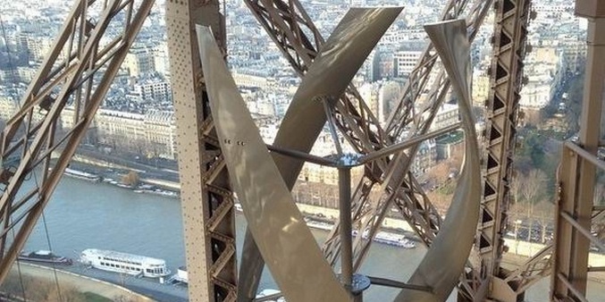 La Eiffel ora funzionerà con l'energia eolica