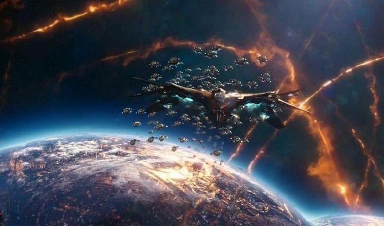 Dove non si notano solo gli UFO: sopra le città, nello spazio vicino al sole ...