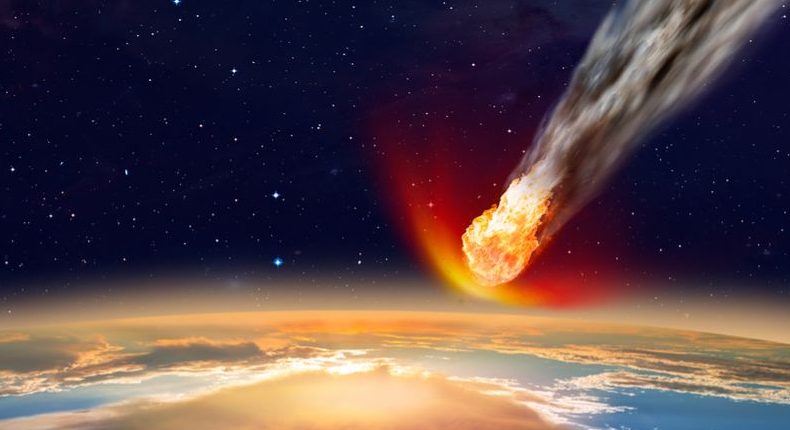Un asteroide gigante ha appena sorvolato la Terra a 48.000 km / h 