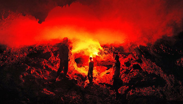 Una gigantesca bolla di magma sorge sulla superficie degli Stati Uniti