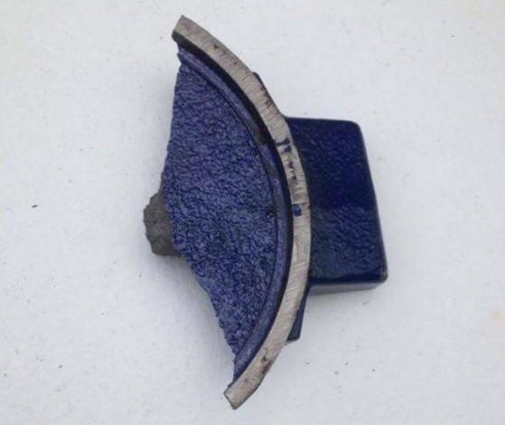 E di nuovo un dettaglio non identificato è volato nella casa dell'americano