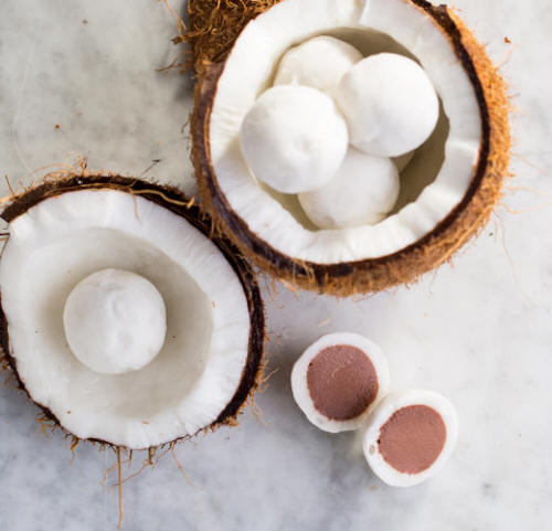 3034605-slide-s-1-frozen-yogurt-in-a-shell-no-imballaggio-necessaria