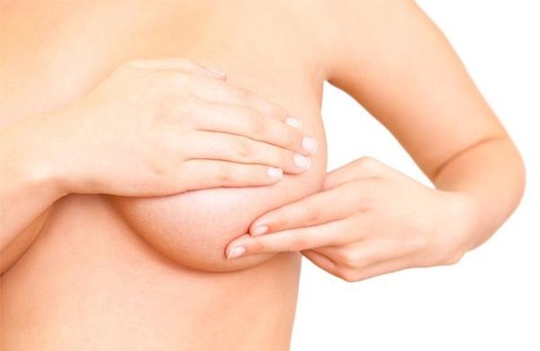 Perché il capezzolo prude sul seno sinistro Perché il capezzolo prude sul seno sinistro