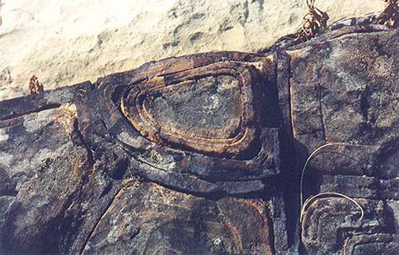 Come una coppia americana ha trovato una nave aliena pietrificata