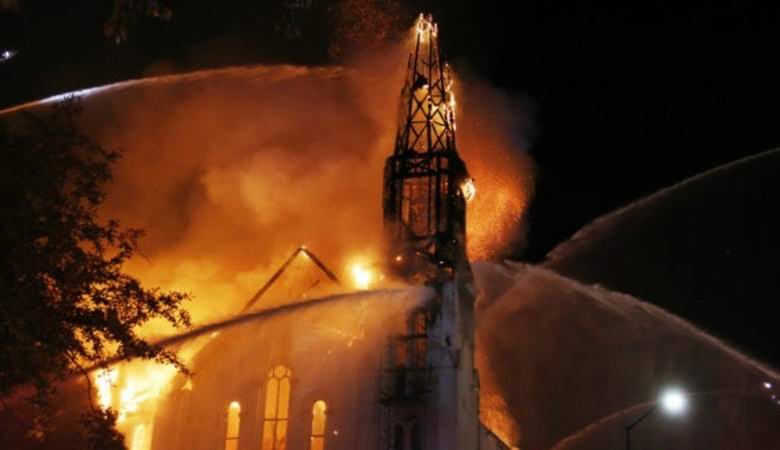 Il dipinto con Gesù Cristo sopravvisse miracolosamente al fuoco in un grande fuoco