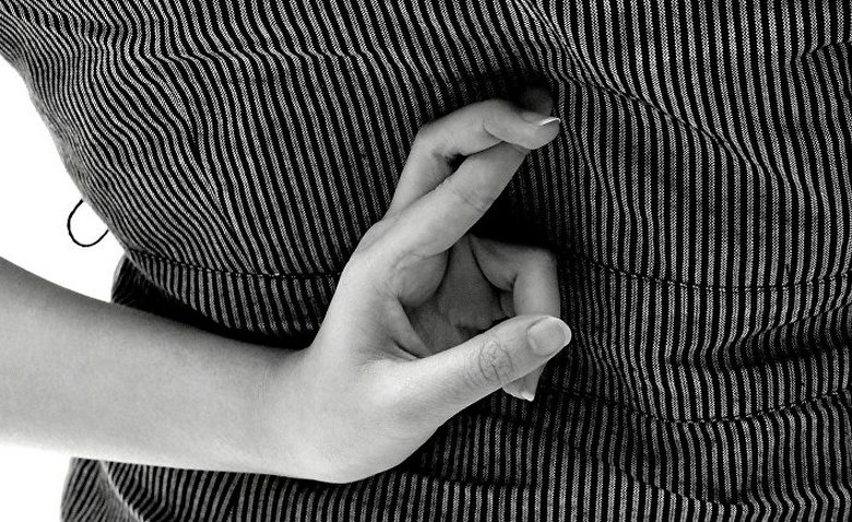 Quando una persona mente, si comporta in modo abbastanza prevedibile.