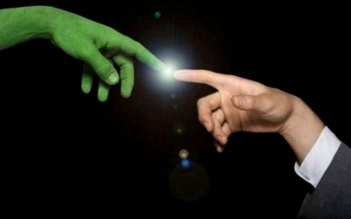 Non ci sarà fine al mondo, ma un incontro con gli alieni - sì