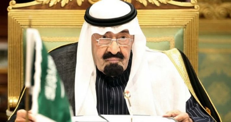 Il re dell'Arabia Saudita ha sorpreso il mondo intero con i suoi decreti