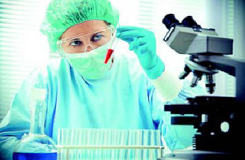 Campioni d'acqua trasferiti al laboratorio