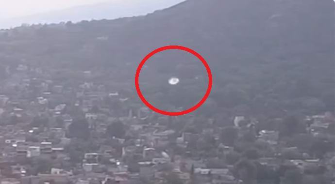 Un quadricottero in Messico ha catturato un UFO