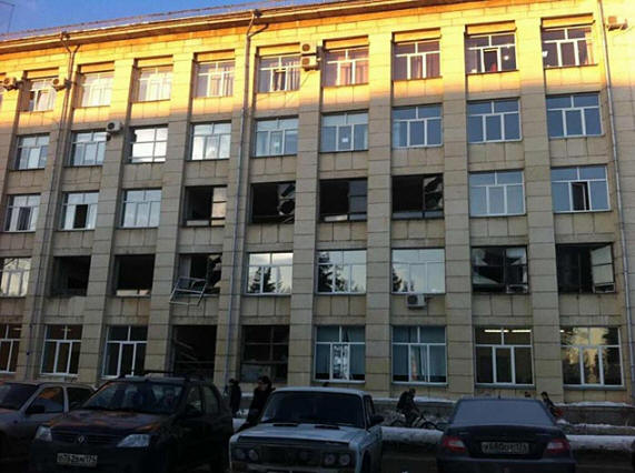 Il vetro è stato rotto nel palazzo della South Ural University