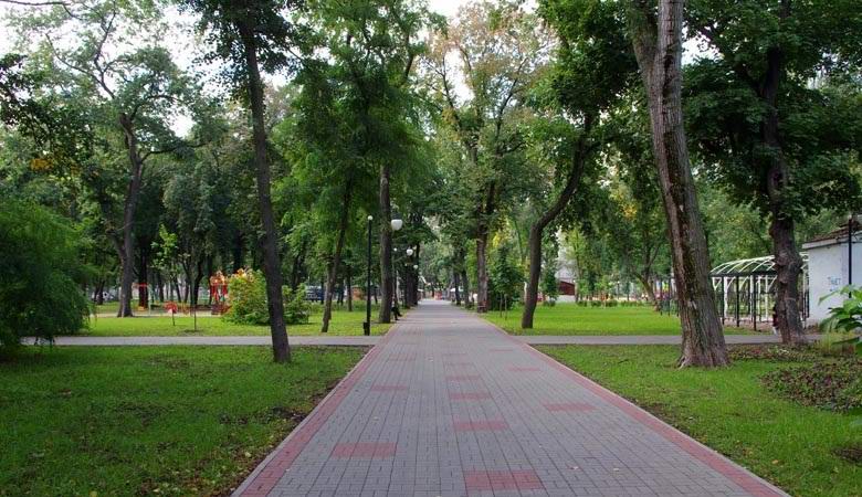 Parco mistico dei vivi e dei morti a Voronezh