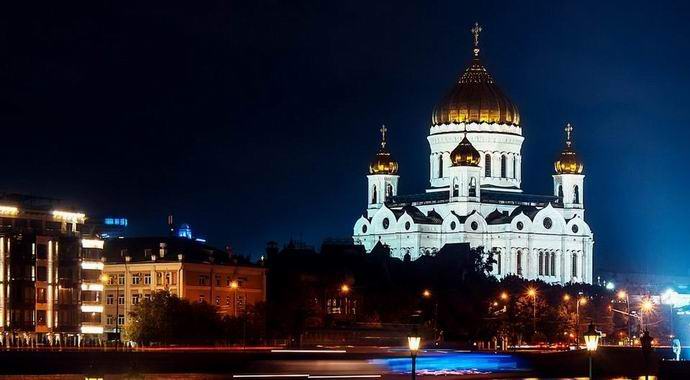 Le chiese e le moschee di Mosca possono aprire di notte