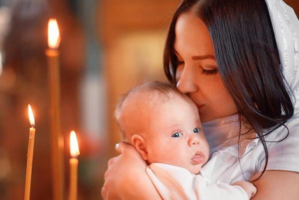 perché non puoi battezzare una ragazza per una ragazza non sposata 