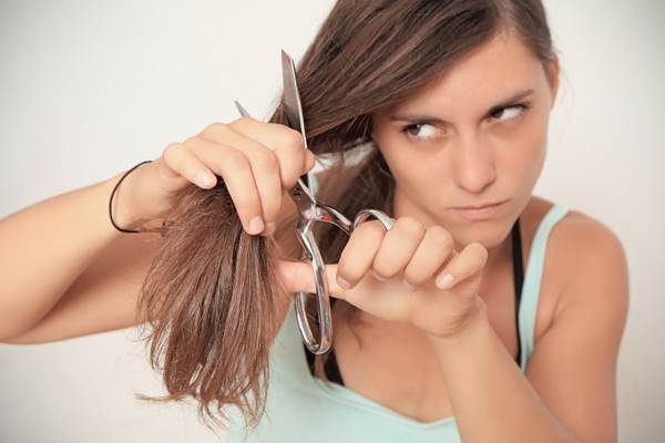 è possibile tagliare i miei stessi presagi di capelli 