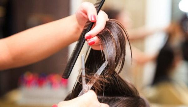 taglio di capelli ragazza domenica 