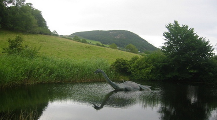 Nella parte inferiore di Loch Ness, hanno trovato il rifugio di un mostro misterioso