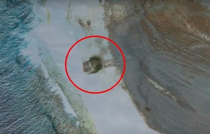 Relitto UFO trovato su un'isola deserta