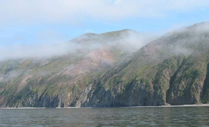 Un incomprensibile ornamento rupestre apparve sull'isola russa