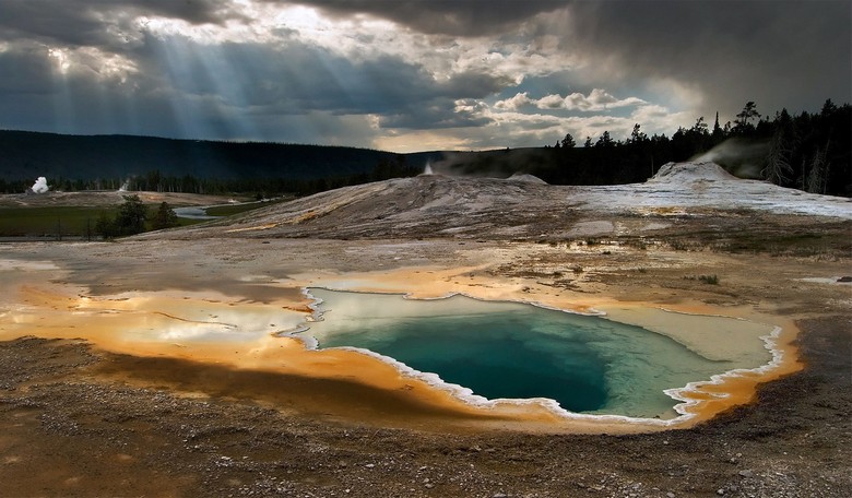 UFO avvistato di nuovo sul supervulcano di Yellowstone