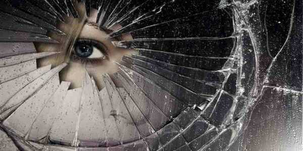 Presagio popolare: perché lo specchio si rompe 