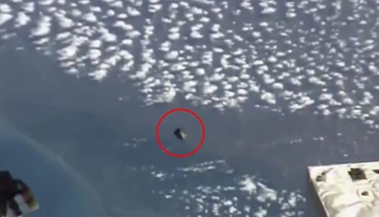 La NASA non spiega quale oggetto spaziale è stato vicino alla ISS per più di 20 minuti 