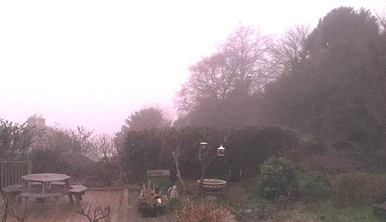 Inesplicabile nebbia rosa avvolse città britanniche