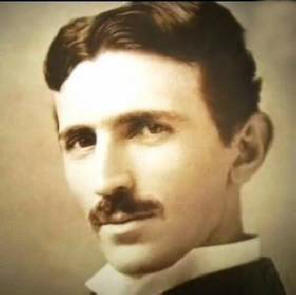 Nikola Tesla - Genio slavo