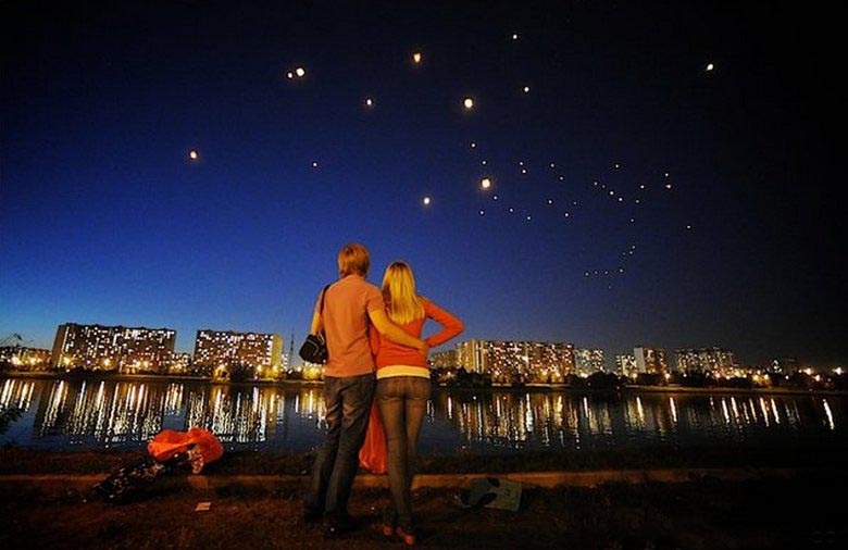 UFO ha scelto un approdo sulla pista dell'aeroporto