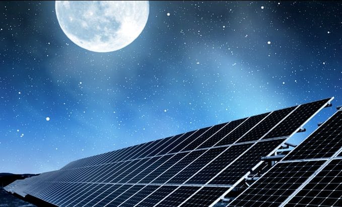 Nuova ricerca: i pannelli solari possono generare energia di notte 