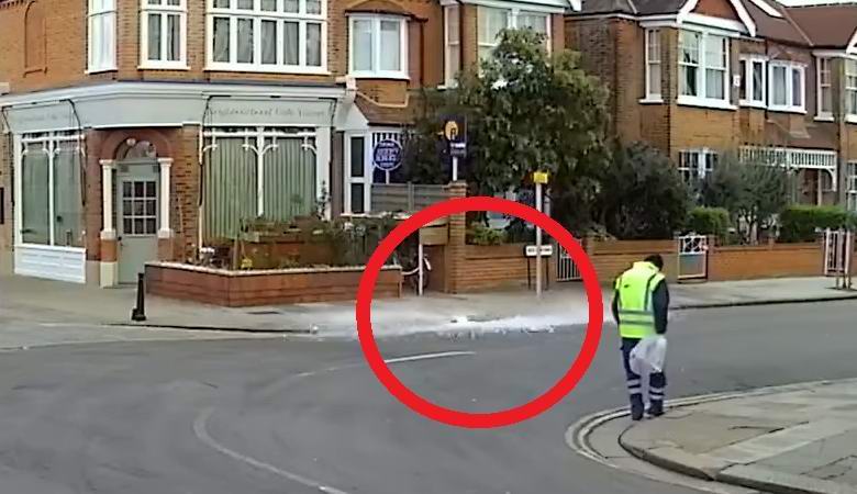 Un enorme pezzo di ghiaccio è caduto dal cielo nel mezzo di Londra