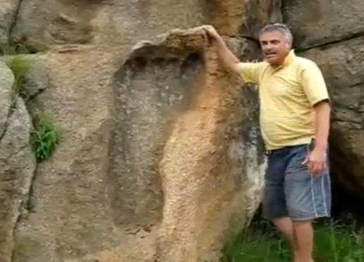 Un'enorme impronta di pietra trovata in Sudafrica