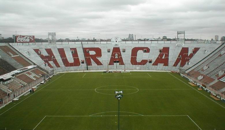 La guardia ha affrontato l'attività paranormale nello spogliatoio di uno stadio vuoto
