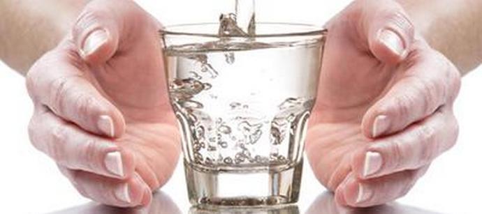 Bevi acqua, signori!