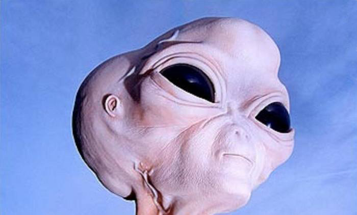 Alieni che camminano nel deserto del Portogallo?