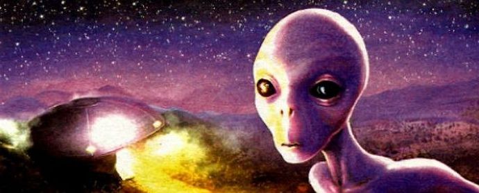Gli alieni ci guardano costantemente ...