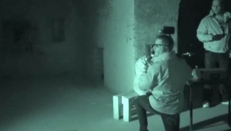 Un fantasma non può solo spaventare, ma anche ferire