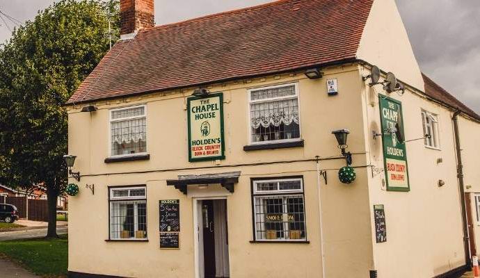 Il fantasma è inciampato in un pub inglese