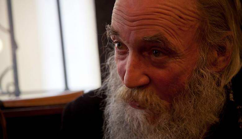 L'uomo scomparso di 3 anni ha costruito una piattaforma di atterraggio per UFO per ordine di alieni